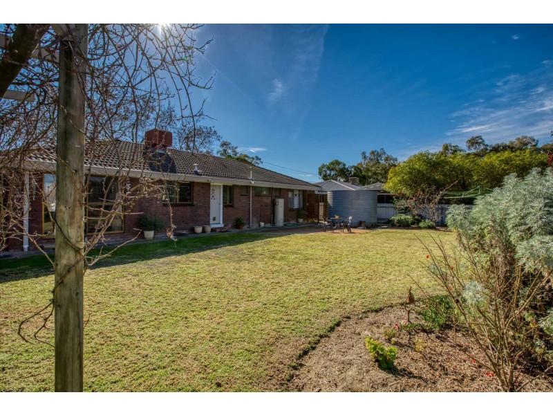 137 Dight Street, Jindera NSW 2642