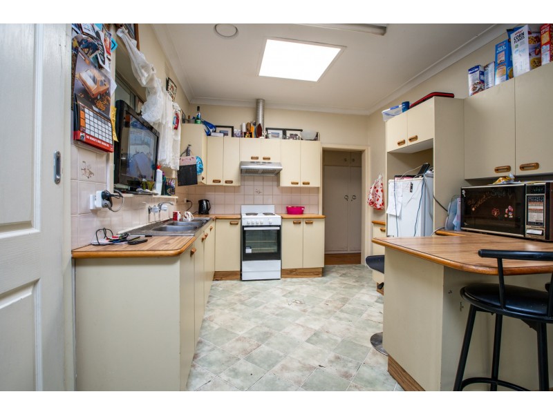 484 McDonald Road, Lavington NSW 2641