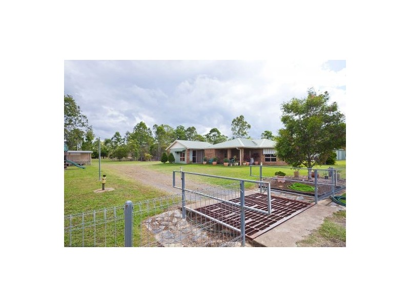 Pioneers Rest QLD 4650