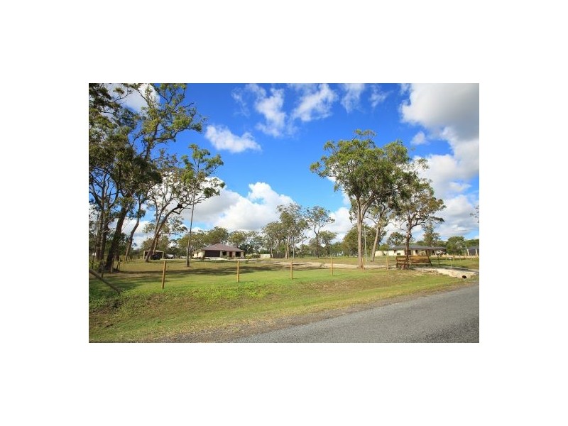 18 Niclintel Place, Oakhurst QLD 4650