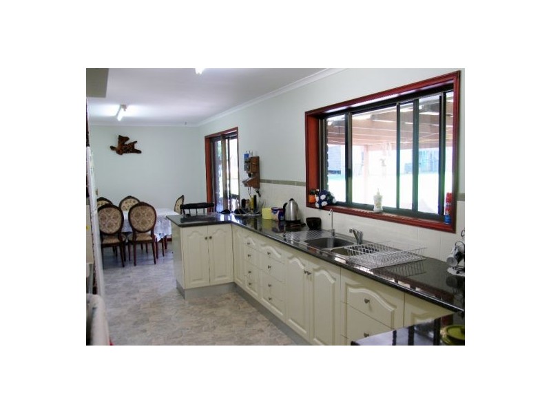 76 Bluebell Road, Tinana QLD 4650