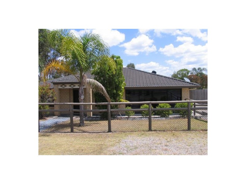 74 Lenthall, Aldershot QLD 4650