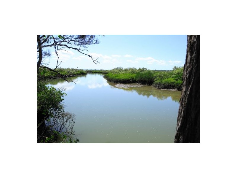 No. 0 Lot 138 Beaver Rock Road, The Dimonds QLD 4650