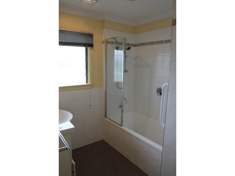 40 Amoria St., Mansfield QLD 4122