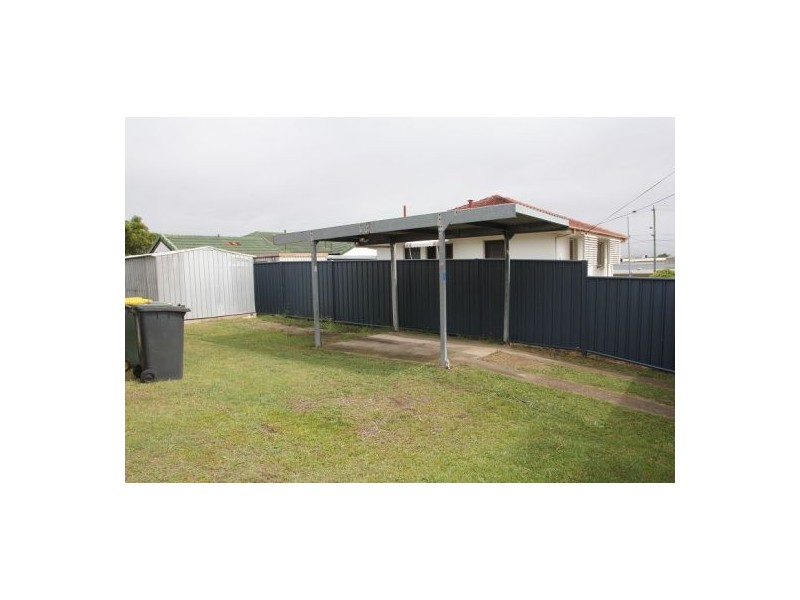 40 Amoria St., Mansfield QLD 4122