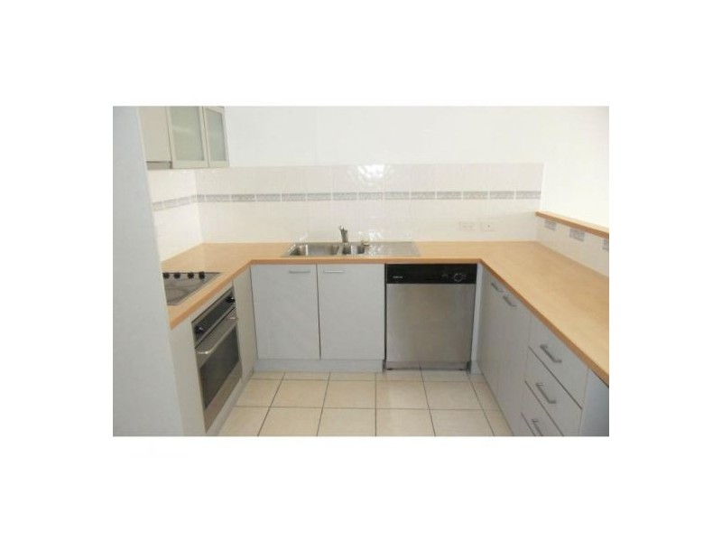 22/82 Mein St, Scarborough QLD 4020