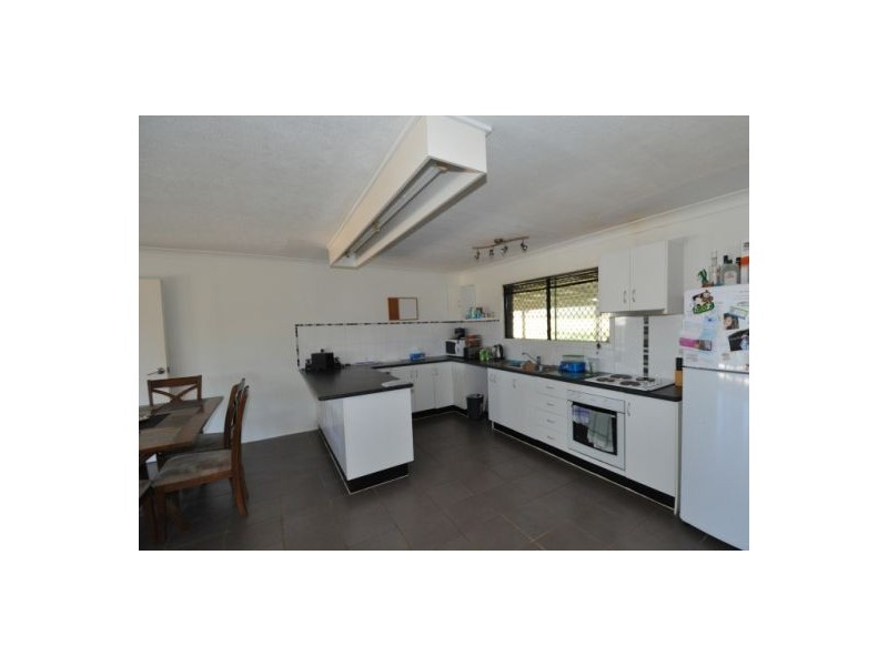 21 Lamberth Rd, Regents Park QLD 4118