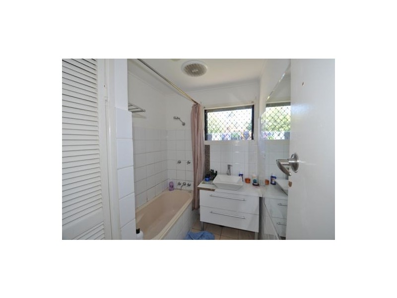 21 Lamberth Rd, Regents Park QLD 4118