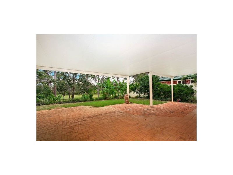 33 Desert Falls Crescent, Parkwood QLD 4214