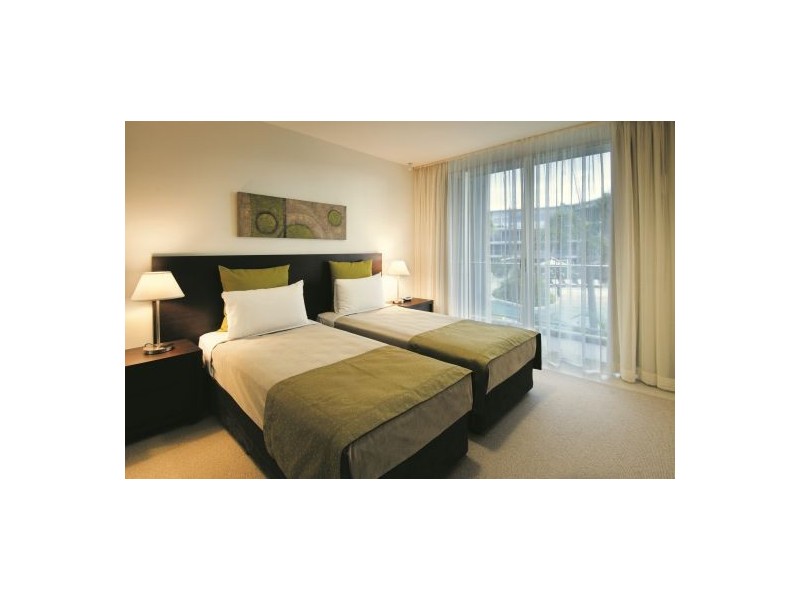 1211/2 Activa Way, Hope Island QLD 4212