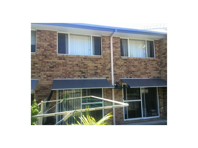 20 Huth Street, Labrador, Labrador QLD 4215