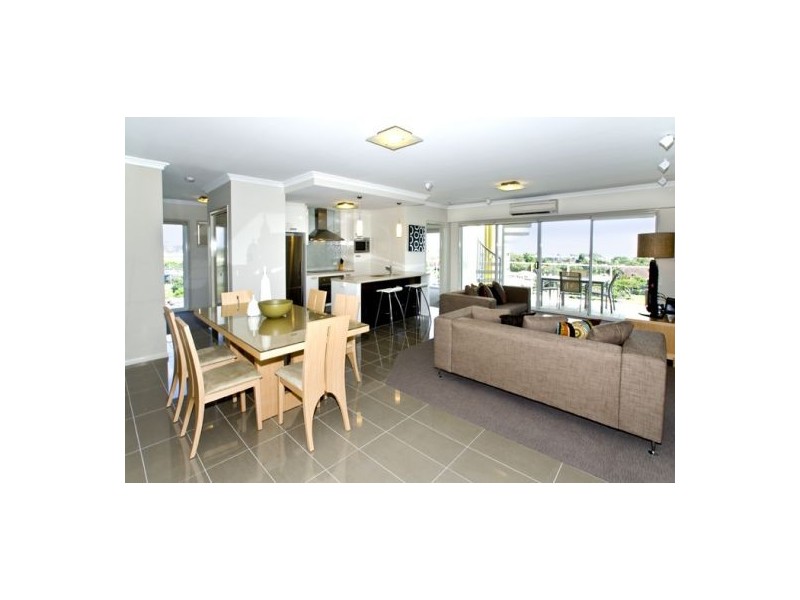 21/1 Syeney St  Fully Furnished, Redcliffe QLD 4020