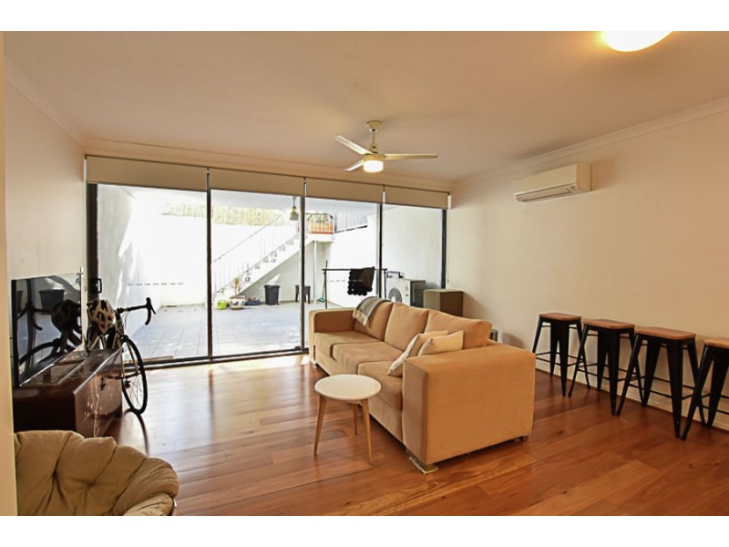U13 62 Waldheim Street, Annerley QLD 4103