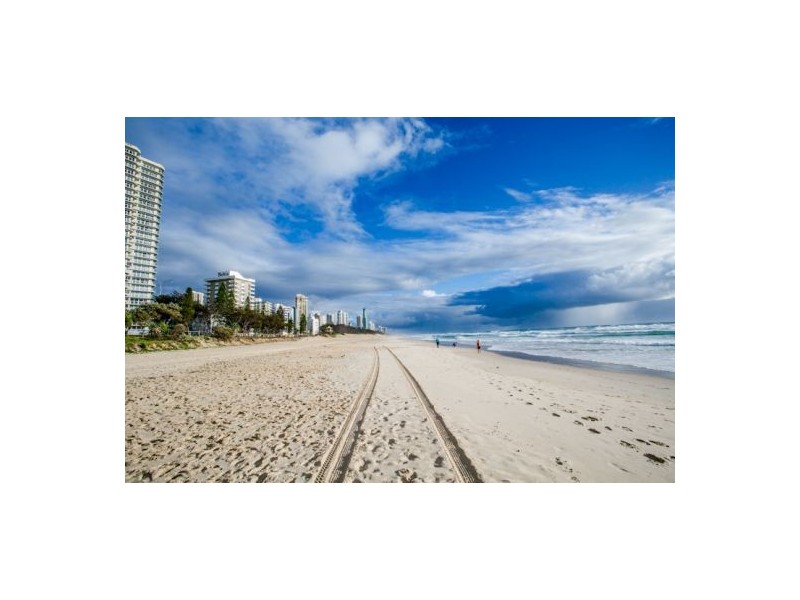 3/2 Ocean Ave, Surfers Paradise QLD 4217