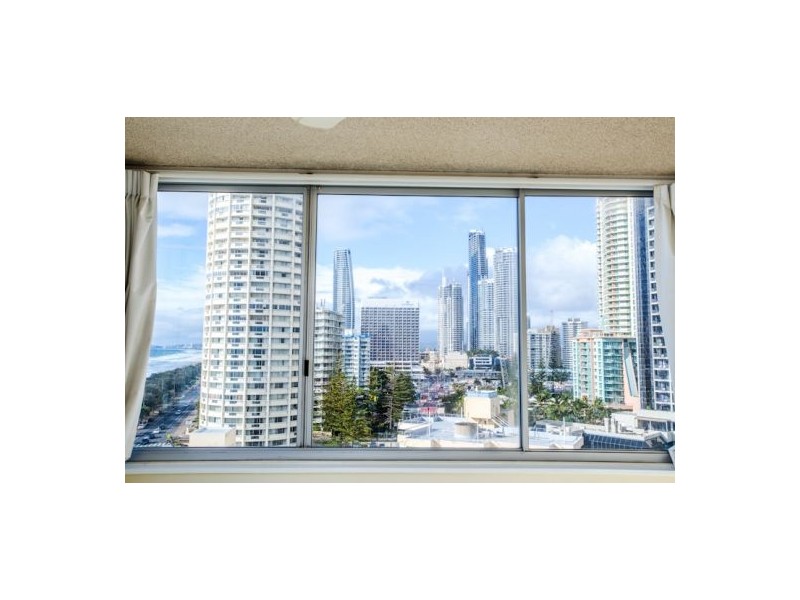 3/2 Ocean Ave, Surfers Paradise QLD 4217