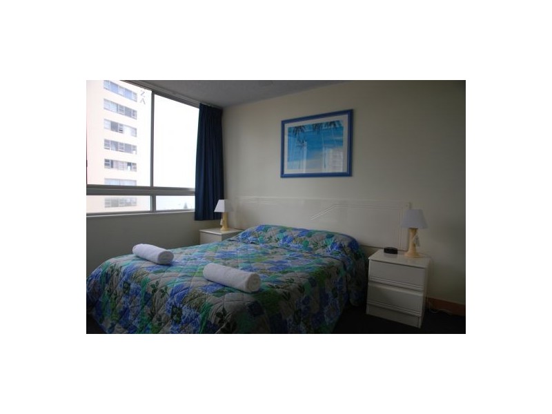 3/2 Ocean Ave, Surfers Paradise QLD 4217