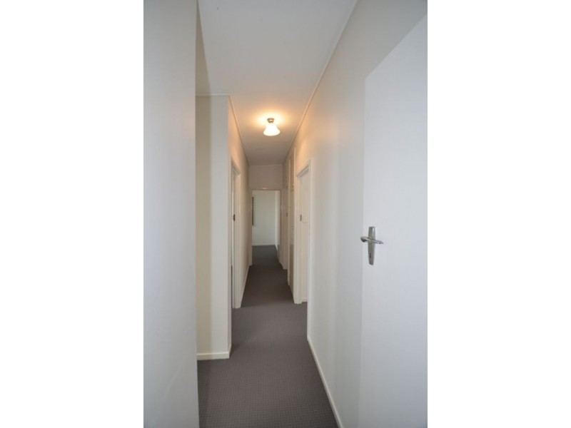 6 Fig Tree Pocket Rd, Chapel Hill QLD 4069