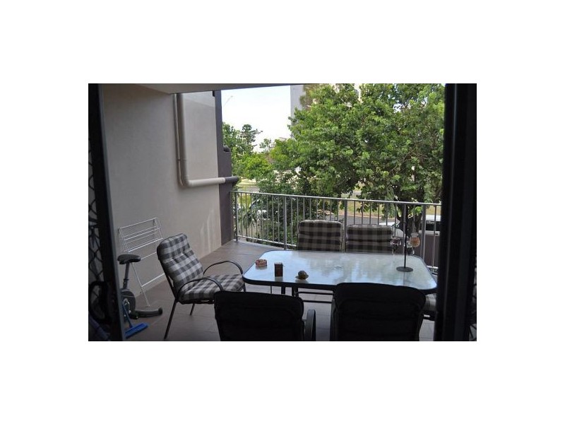 John Street, Redcliffe QLD 4020