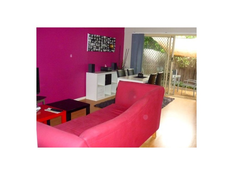 11 Oakmont Ave, Oxley QLD 4075