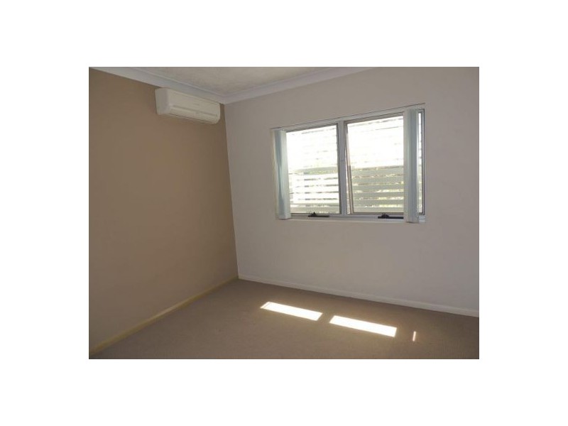 14 Le Grand St, Macgregor QLD 4109