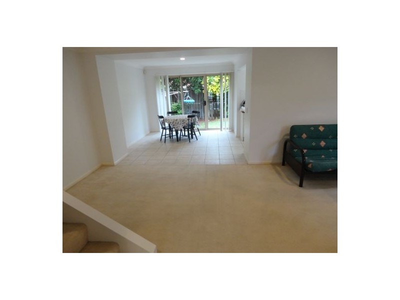 Unit 8 538 Warrigal Road, Eight Mile Plains QLD 4113