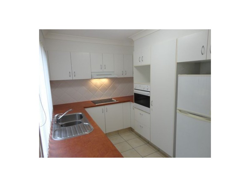 Unit 8 538 Warrigal Road, Eight Mile Plains QLD 4113