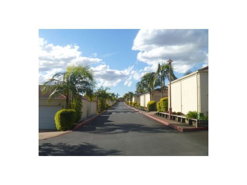 10 40 Arcadia Street, Eight Mile Plains QLD 4113