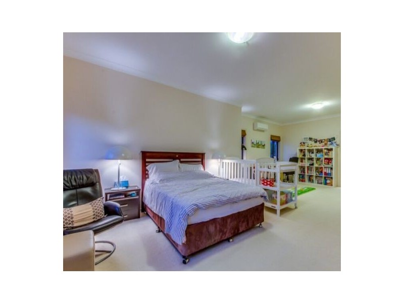 10 Eaton Place, Sunnybank Hills QLD 4109