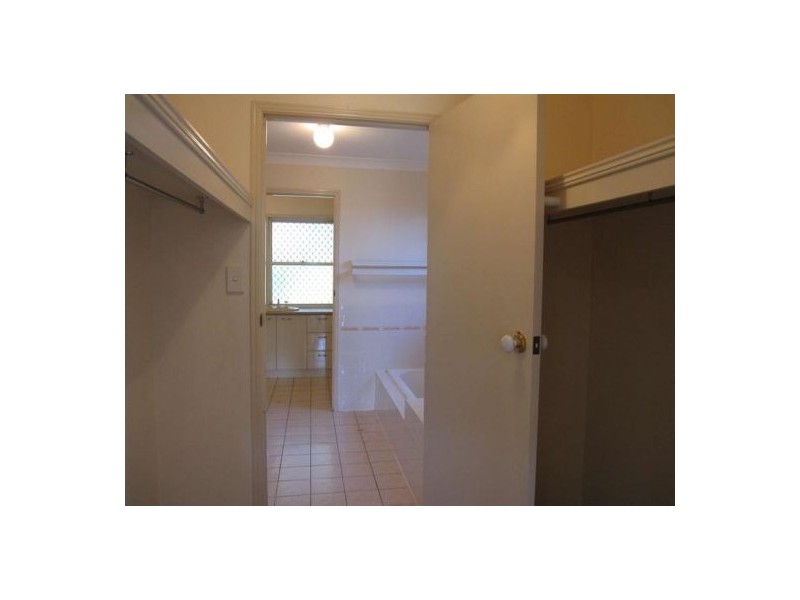 16 Arcadia Street, Eight Mile Plains QLD 4113