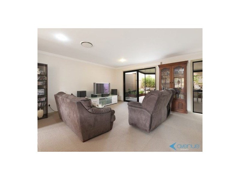 1/105 Oldfield Road, Sinnamon Park QLD 4073