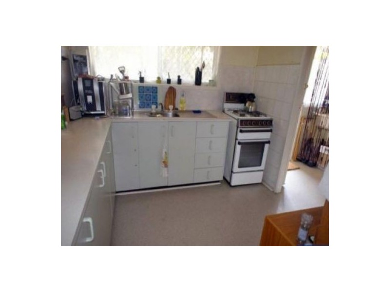 8 Bellis Street, Daisy Hill QLD 4127