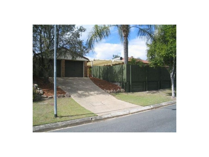 2 Buscall Ct, Sinnamon Park QLD 4073