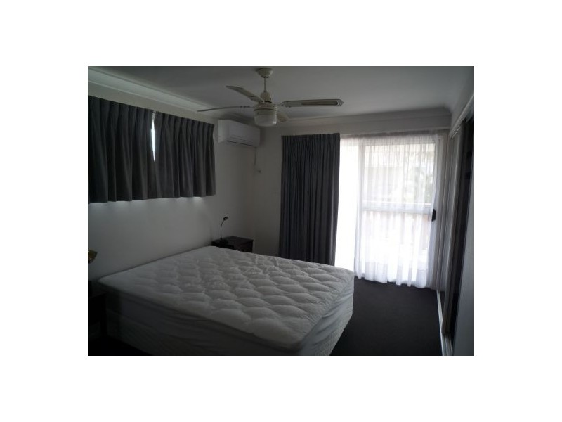 21/8 Peninsula Ave, Cornubia QLD 4130