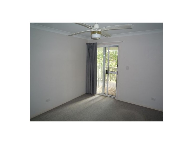 8 Peninsula Ave, Cornubia QLD 4130