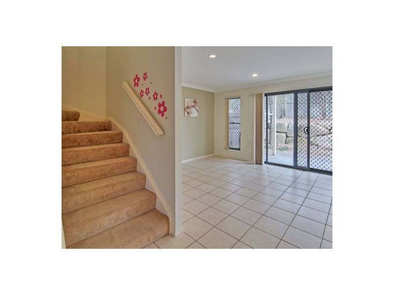 33/1 Daintree Drive, Parkinson QLD 4115