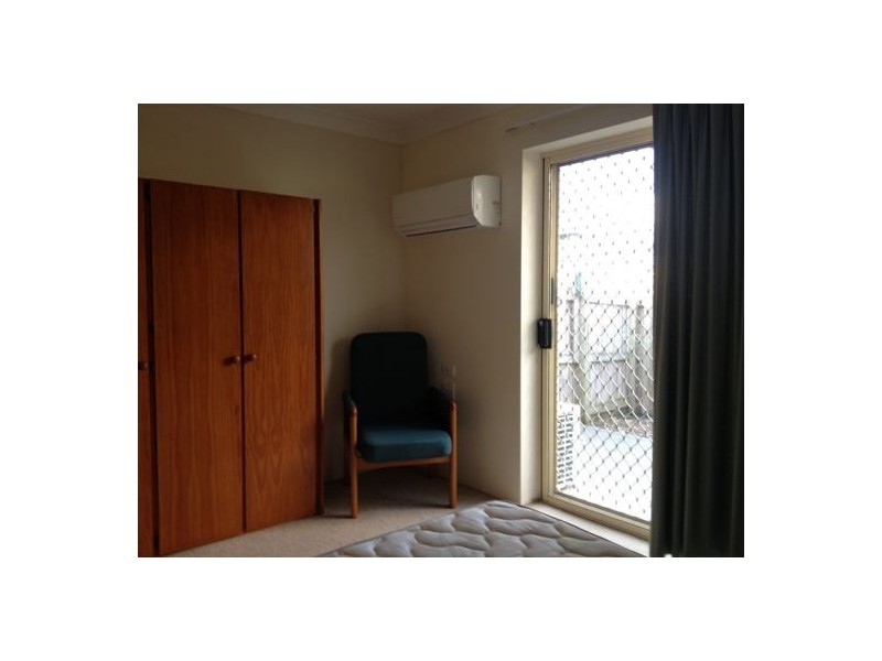 3 158-162 Middle Street, Cleveland QLD 4163