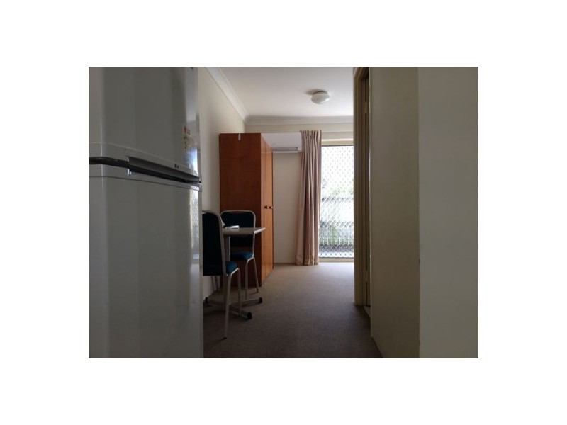35 158-162 Middle Street, Cleveland QLD 4163