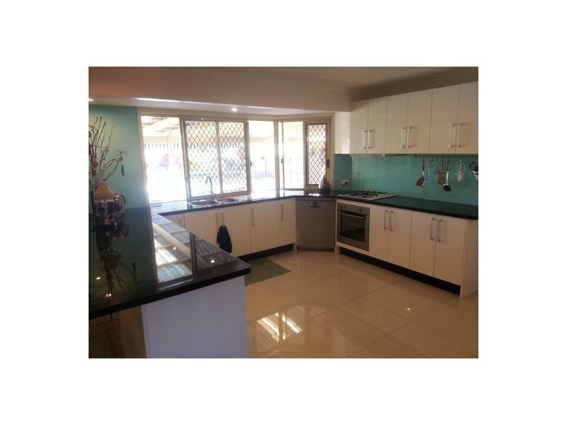 9 Fendi Place, Eight Mile Plains QLD 4113