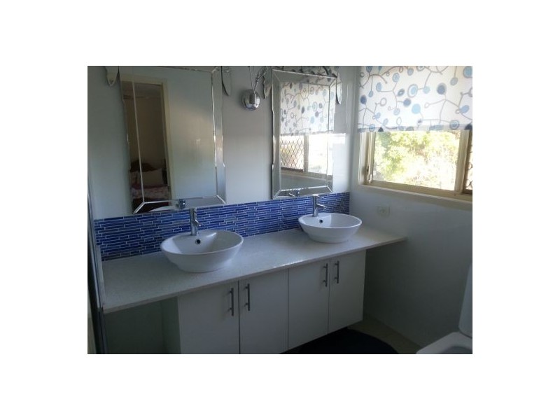 9 Fendi Place, Eight Mile Plains QLD 4113