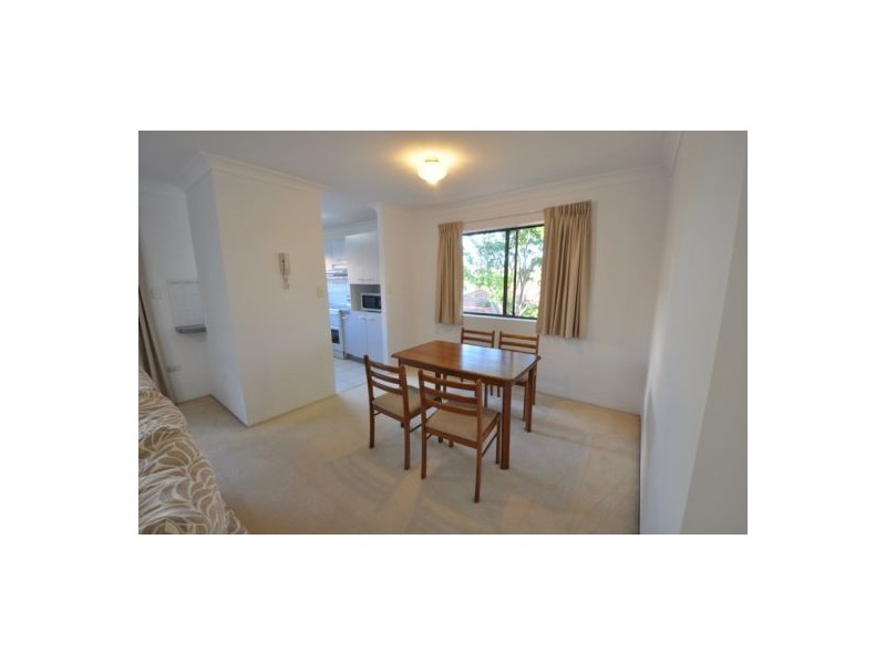 87 Macquarie St, St Lucia QLD 4067