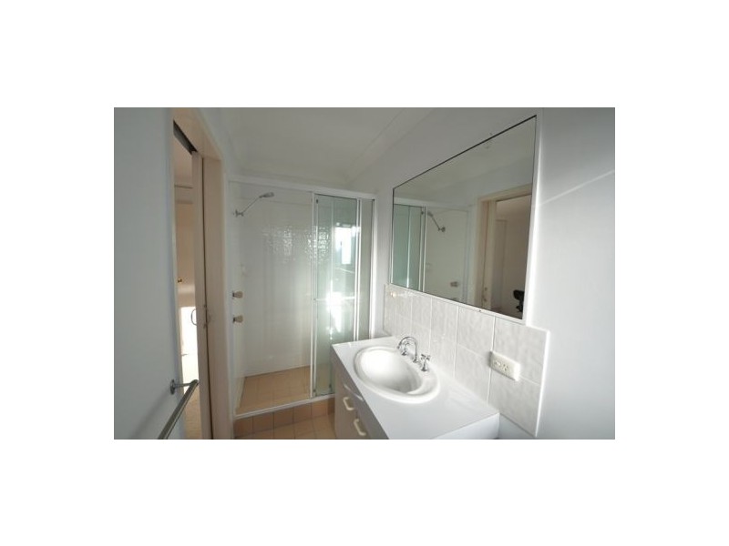 87 Macquarie St, St Lucia QLD 4067