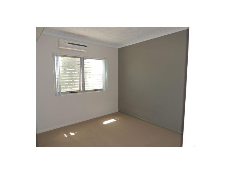 14 Le Grand Street, Macgregor QLD 4109