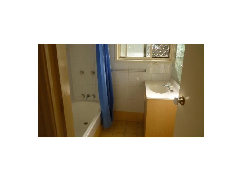 40 B Jarrah Crescent, Logan Central QLD 4114