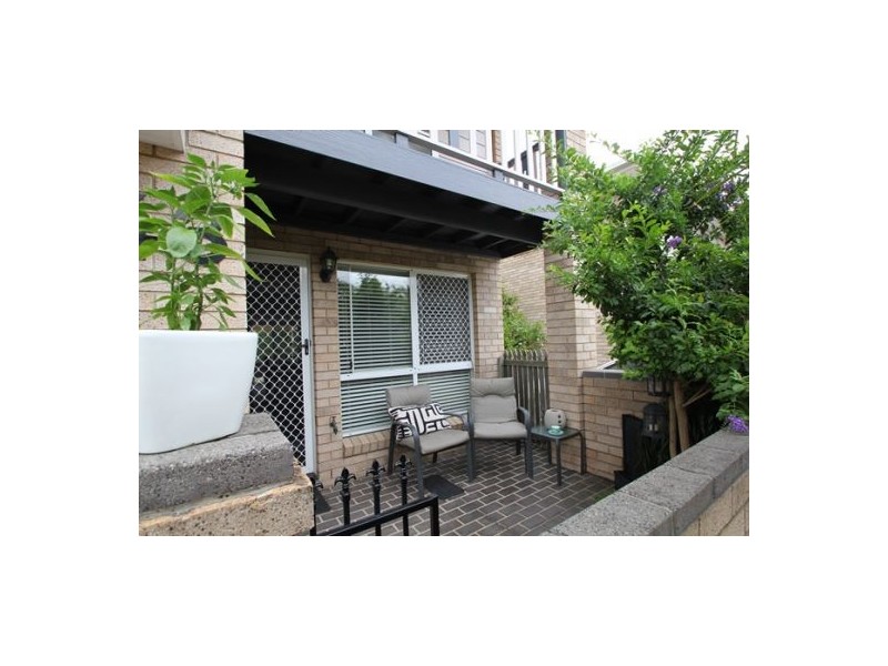 16 Arcadia Street, Eight Mile Plains QLD 4113