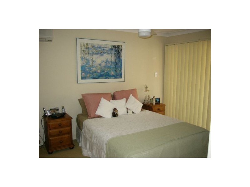 8 Buckingham Pl, Eight Mile Plains QLD 4113