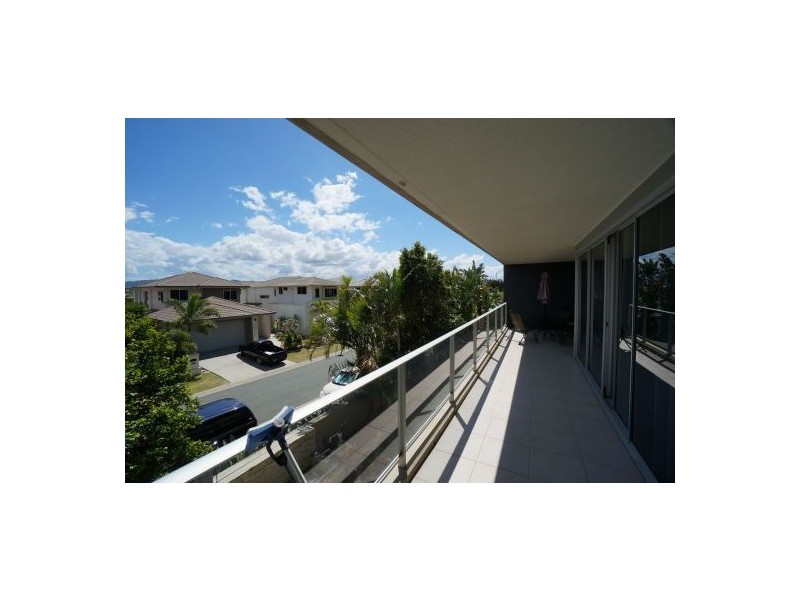 2 Activa Way, Hope Island QLD 4212