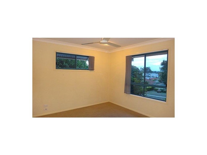 02/11 Oakmont Ave, Oxley QLD 4075