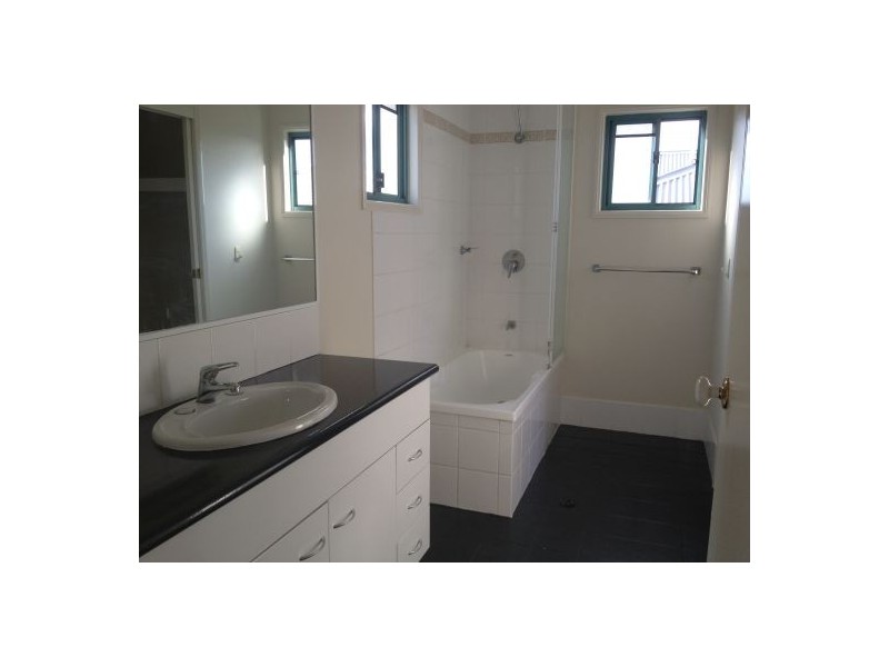 13/11 Oakmont Ave, Oxley QLD 4075