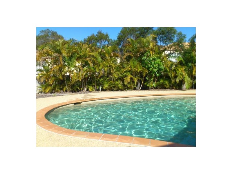 51 19 Harrow Place, Arundel QLD 4214