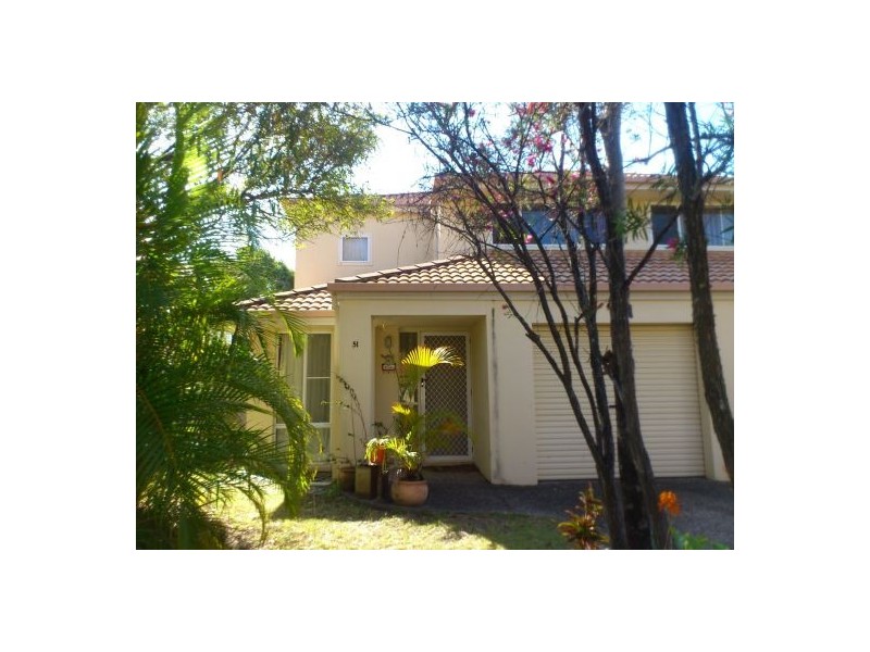51 19 Harrow Place, Arundel QLD 4214
